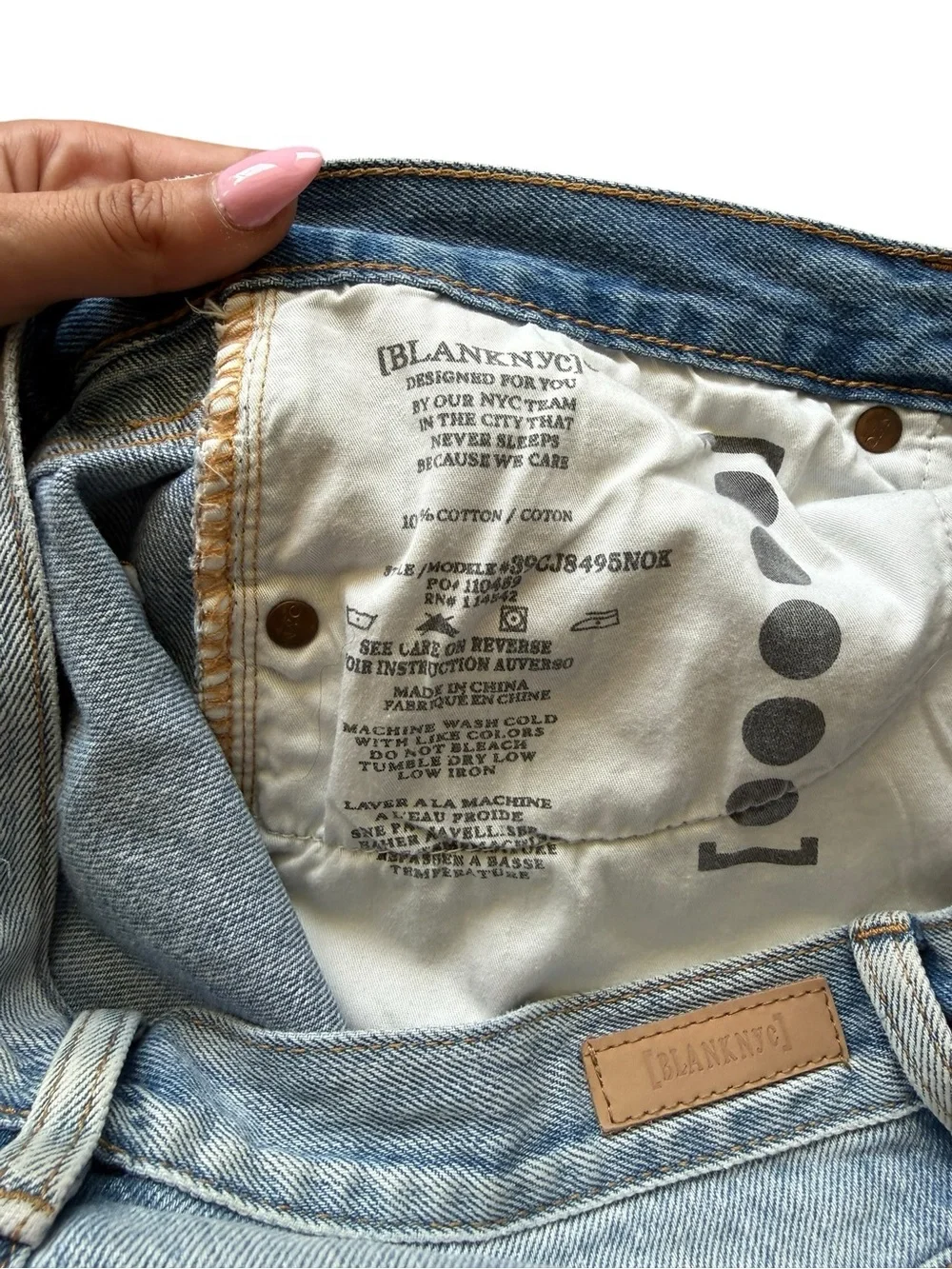 Blank NYC Light Blue Distressed Denim Jean Shorts Size Women’s 28 Relaxed Fit